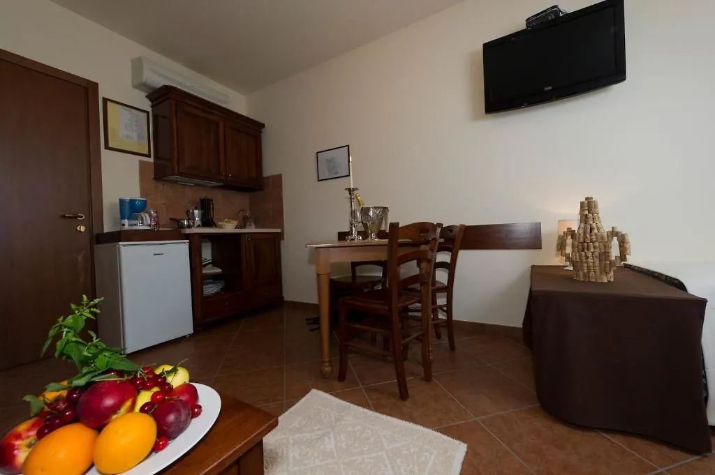 Apartahotel Locanda Ristorante Al Cardellino Bardolino